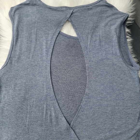 2/$20 NWT Victoria's Secret Open-back Tank S - Picture 5 of 10
